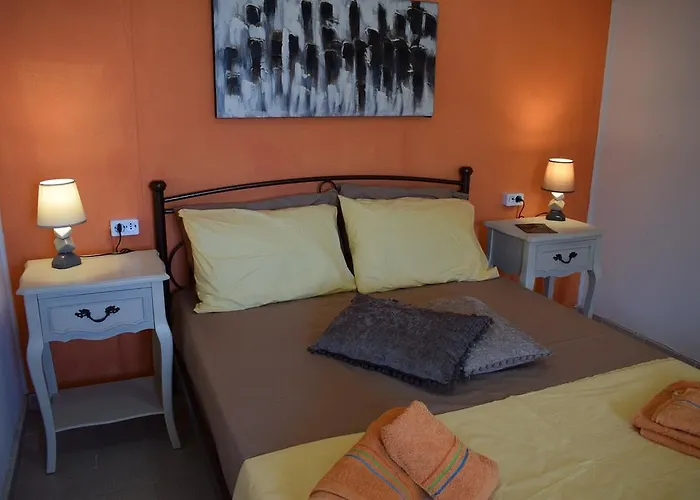 Rogakia Village Est. 1983 Apartmanhotel