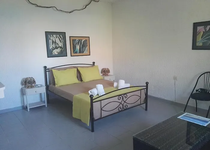 Apartmanhotel Rogakia Village Est. 1983 4*