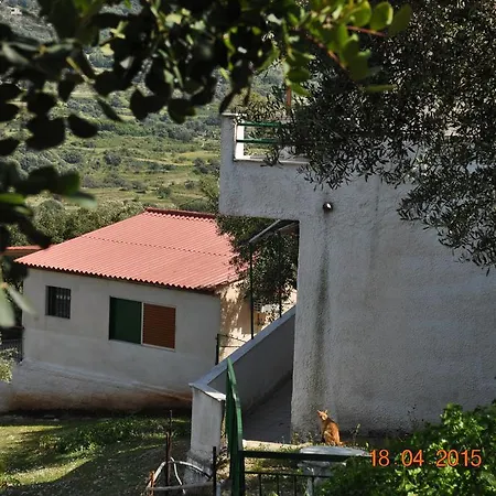 Aparthotel Rogakia Village Est. 1983 Zola
